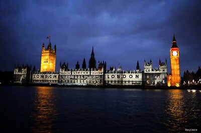Sikh protest blocks road outside British parliament