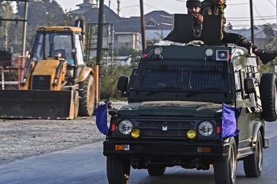 Militants Attack Police Party at J&K's Bandipora; Two Cops Killed