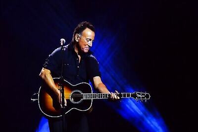 Remembering His Friends, Springsteen Pens ‘Letter To You’