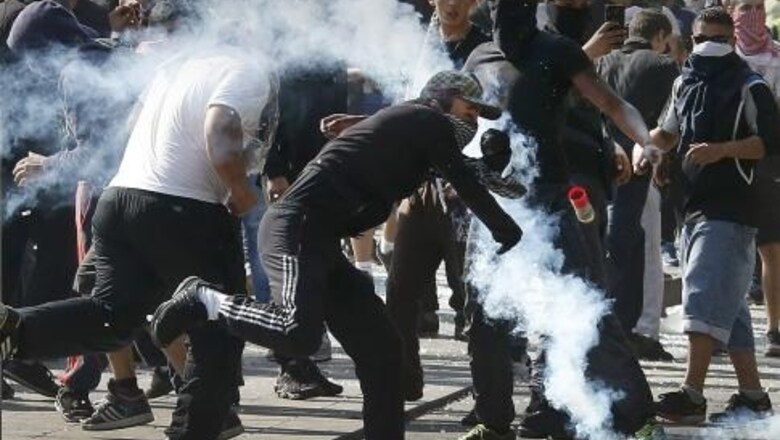 Thousands ignore ban in Paris to protest Israeli offensive in Gaza