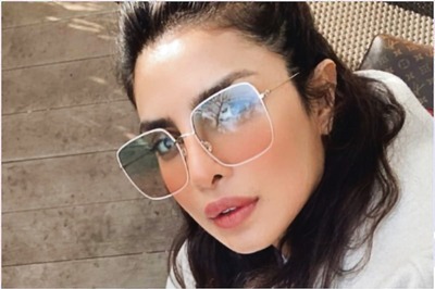 Priyanka Chopra Jonas Has the Perfect Response to Harsh Review for Her Eyes