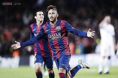 Champions League: Neymar rocket helps Barcelona secure top spot