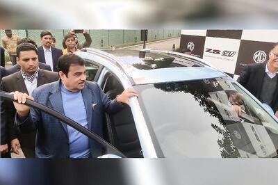 Supreme Court Invites Union Transport Minister Nitin Gadkari to Explain Electric Vehicles to the Top Court