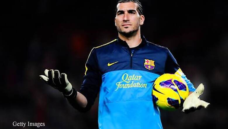 Barcelona tie up goalkeeper Pinto until 2014