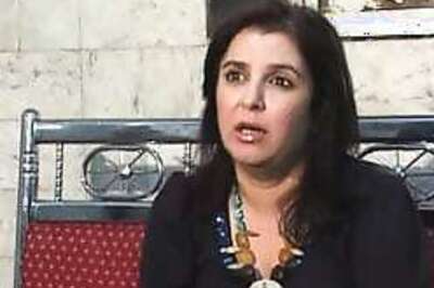Mom Shanti Mom: Farah Khan gives birth to triplets