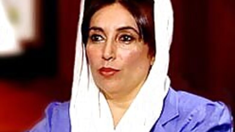 Bhutto demands Mush's resignation