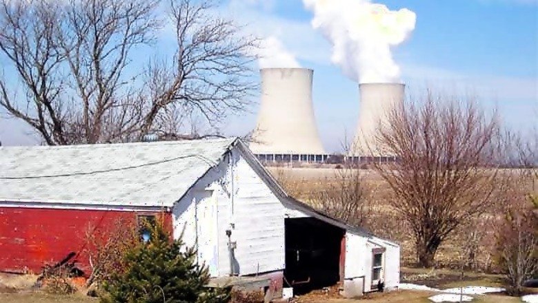 US nuclear reactor loses power, venting steam