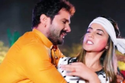 Khesari Lal Yadav, Akshara Singh's Holi Song Pithaiya Out in Khati Bhojpuriya Style