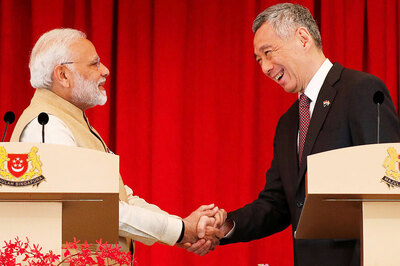 PM Modi Holds Talks with Singapore's Prime Minister Lee Hsien Loong
