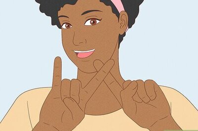 What Are the Major Sorority Hand Signs (& Their Meanings)?