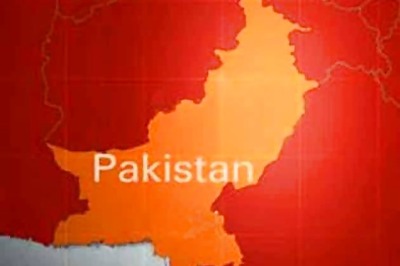 Key Pakistan Taliban commander among five killed in blast