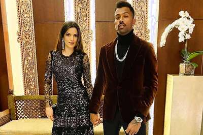 Hardik Pandya Meets Natasa Stankovic's Family Over Dinner, Wedding Bells to Ring Soon?
