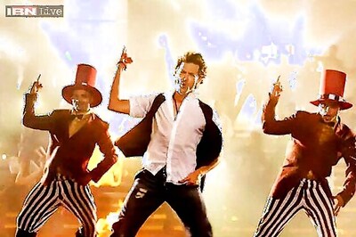 Are you mad? This in an impossible task: Hrithik Roshan to director Siddharth Anand when asked to perform Michael Jackson's steps
