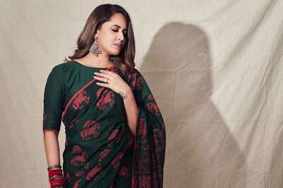Anasuya Bharadwaj Channels Her Inner Desi Girl In This Printed Saree