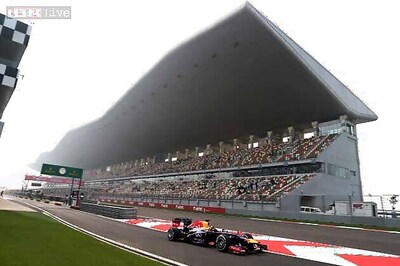 Red Bull's Sebastian Vettel claims third straight Indian GP pole