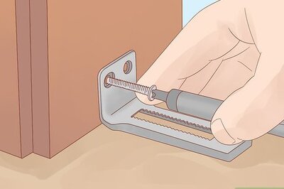How to Put a Closet Door Back on the Track