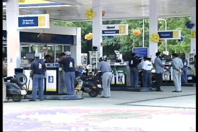 Petrol, diesel prices cut by Rs 2; but VAT spanner in Delhi