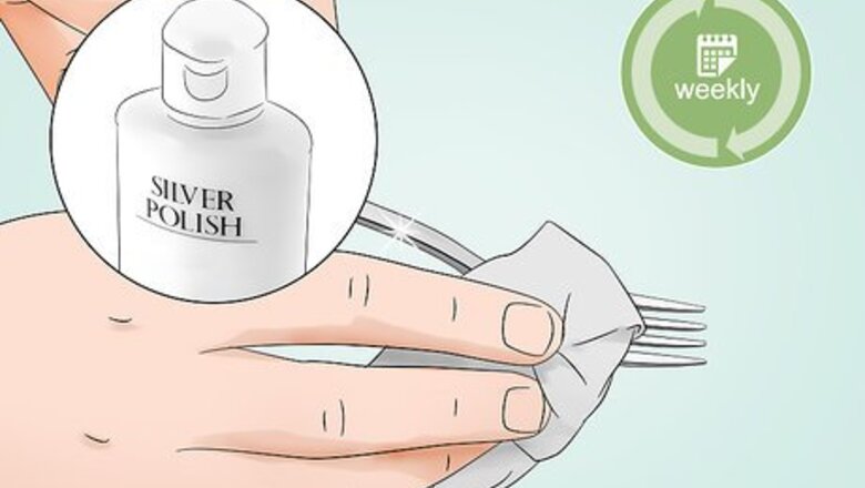 How to Prevent Silverware from Tarnishing