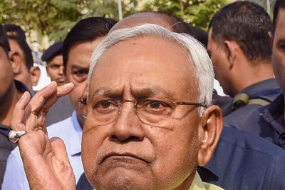 'Hindi is Our National Language...': Nitish Kumar Loses Cool in INDIA Bloc Meet Over Translation Request