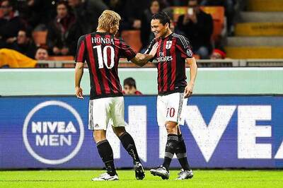 AC Milan beat Carpi 2-1 to reach Italian Cup semi-finals