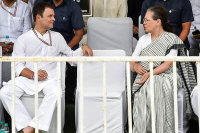 Rahul & Sonia Gandhi Among Top Cong Leaders to Attend PM's Oath-taking Ceremony, Mamata Sits Out