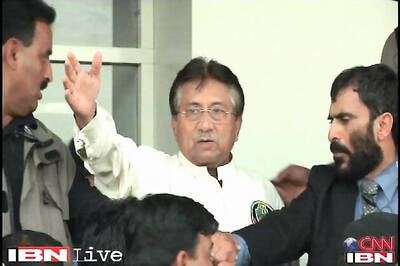 Pakistan: Musharraf's party decides to boycott polls