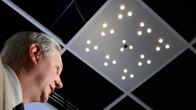 Ceiling lights send coded Internet data