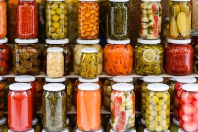 Follow These Tips To Store Pickles For Long During Monsoon