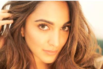 After Releasing the Poster of Govinda Naam Mera, Kiara Advani Leaves for S Shankar's RC-15 Today