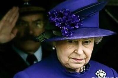 Historian compares Queen to uneducated housewife