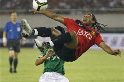 Manchester United hammer Hangzhou Greentown