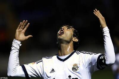 Benzema, Kaka help Real cruise past Alcoyano