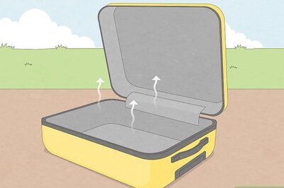 How to Remove Musty Odors from Luggage