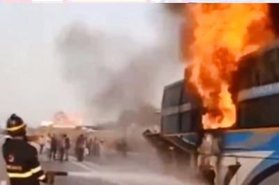 Bus Carrying 36 Passengers Onboard Catches Fire On Mumbai-Pune Expressway, All Escape Unhurt