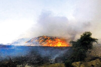 Major Fire at Bengaluru dumpyard, 10 Fire Engines at The Spot