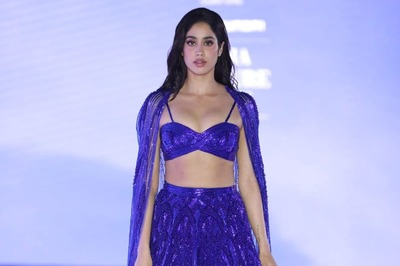 Janhvi Kapoor Creates Bawaal in Blue; Turns Showstopper for Gaurav Gupta at ICW 2023