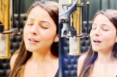 Shehnaaz Gill Leaves Fans Emotional As She Delivers Mellow Rendition of B Praak's Zindagi; Watch Video