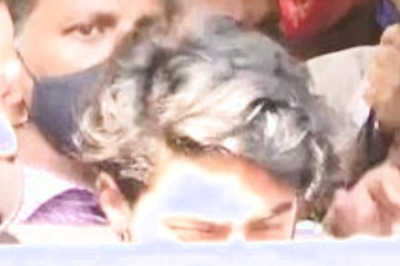 Aryan Khan Walks Out After 22 Days in Mumbai Jail in Cruise Drugs Case