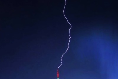 'Terrifying' Photo Captures Lightning Striking Empire State Building In New York