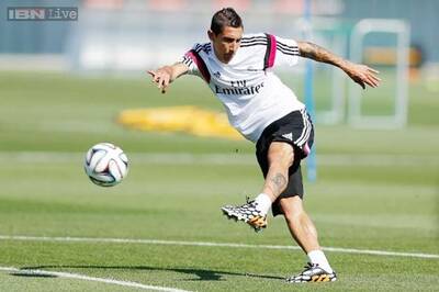 Manchester United agree record British transfer for Angel Di Maria