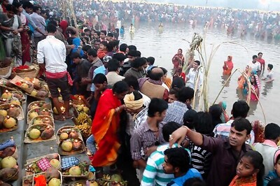 Scores of Indian-Americans celebrate Chhath puja in US