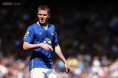 Everton's James McCarthy hopes to halt Manchester City's perfect run