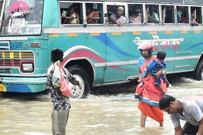 2 Lakh People Affected as Water Discharge from Dams Flood Villages in 6 Bengal Districts