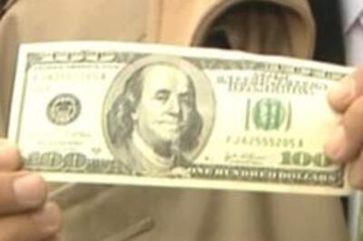 New low for Rupee, falls to 50.40 per dollar