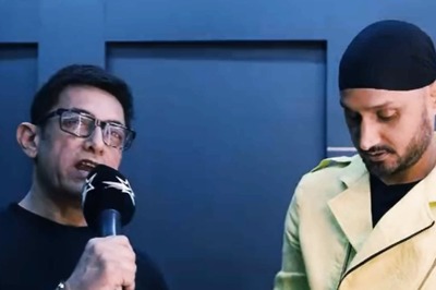 Laal Singh Chaddha Star Aamir Khan Wants To Host T20 Finale, Tests Skill On Harbhajan Singh, Irfan Pathan; Watch