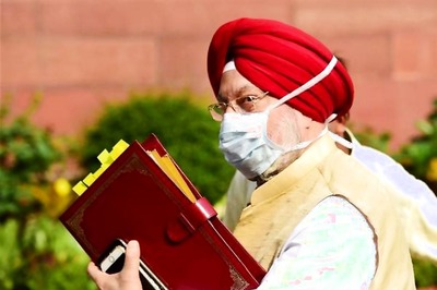 'Heads Should Roll': Union Minister Attacks Rahul Gandhi's Vaccine Criticism, Points to 'Punjab Scam'