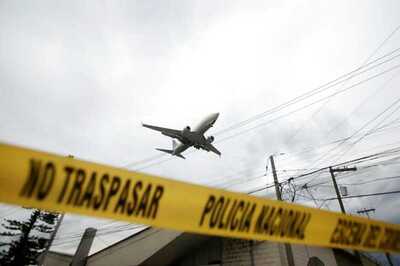 Indian-origin Doctor Couple, Daughter Killed after Their Private Plane Crashes in Yard in Philadelphia