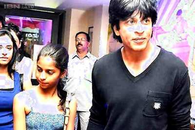 Shah Rukh Khan enjoys 'Kal Ho Naa Ho' with daughter Suhana, gets emotional