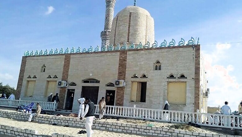 235 Killed in Terror Attack on Mosque in Egypt's North Sinai