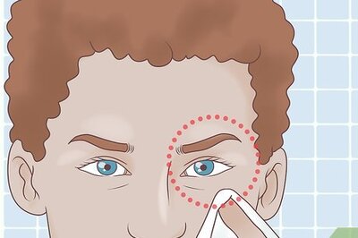 How to Cover Eyebrows Before Applying Liquid Latex